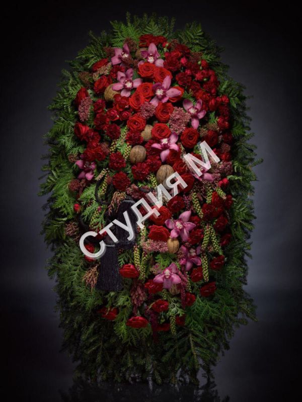 Венки из живых цветов №11 (120-130 см)