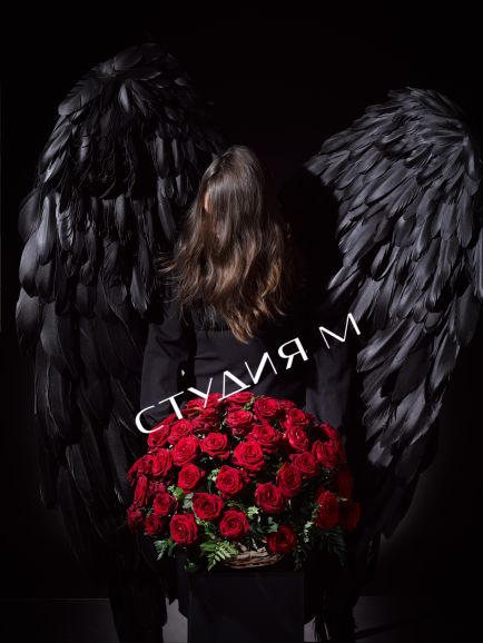 Ритуальная корзина из живых цветов №1